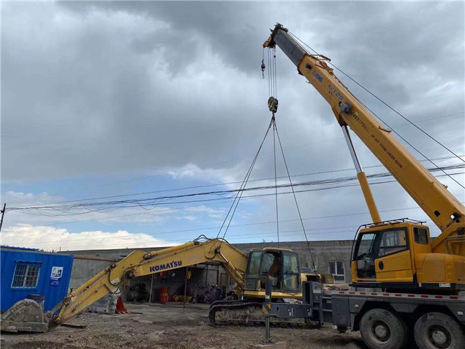 清河区25吨吊车的工作半径是多少？